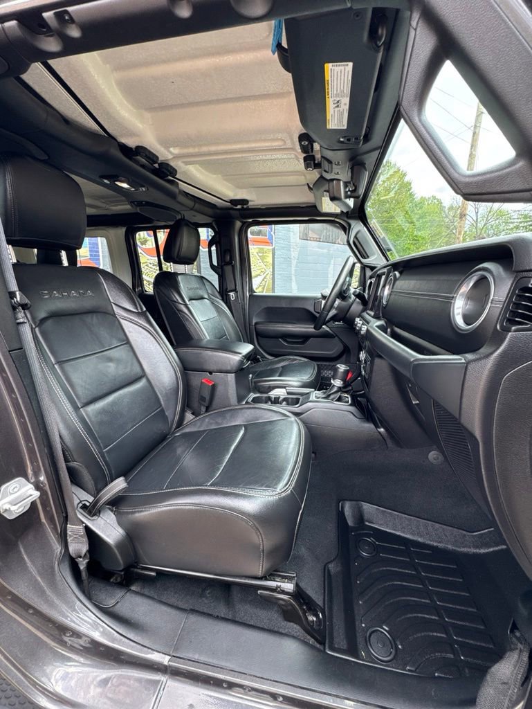 Used 2018 Jeep Wrangler Unlimited Sahara w/ Dual Top Group AWD/4WD image 5