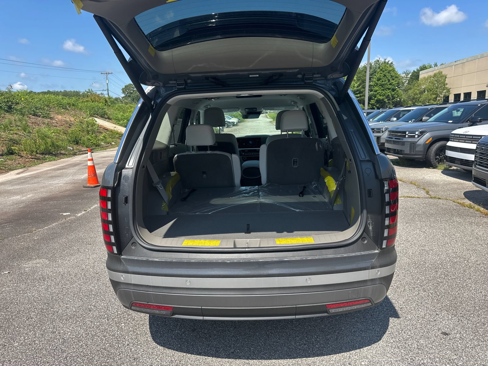 New 2026 Hyundai Palisade FWD Hybrid image 19