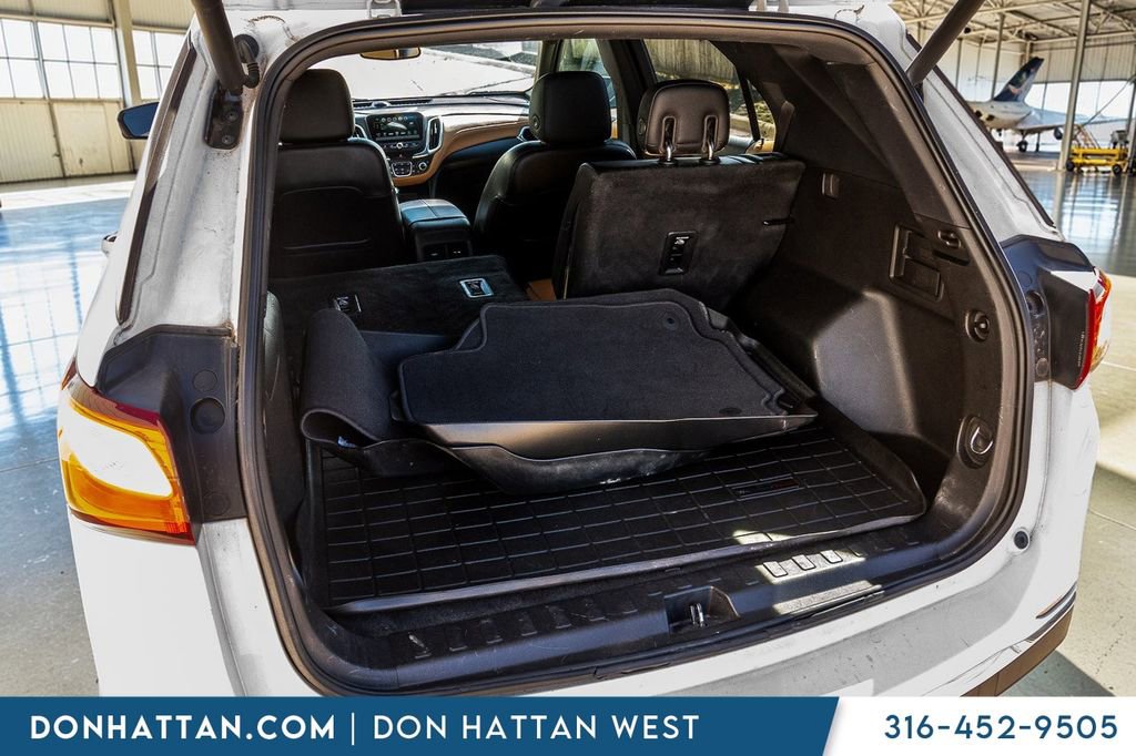 Used 2025 Volkswagen Atlas SE image 27