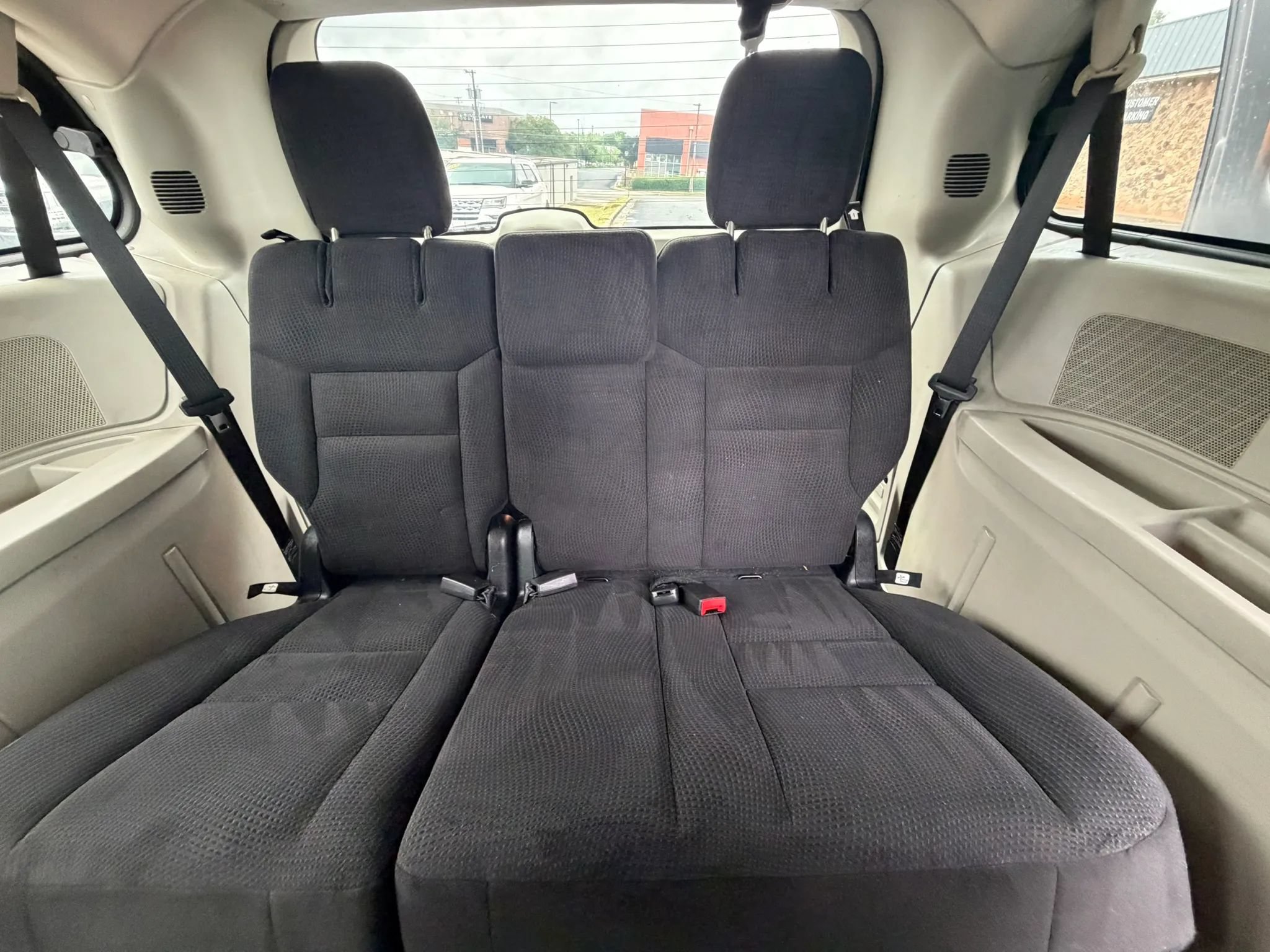 Used 2017 Dodge Grand Caravan SE w/ Power Window Group FWD image 11