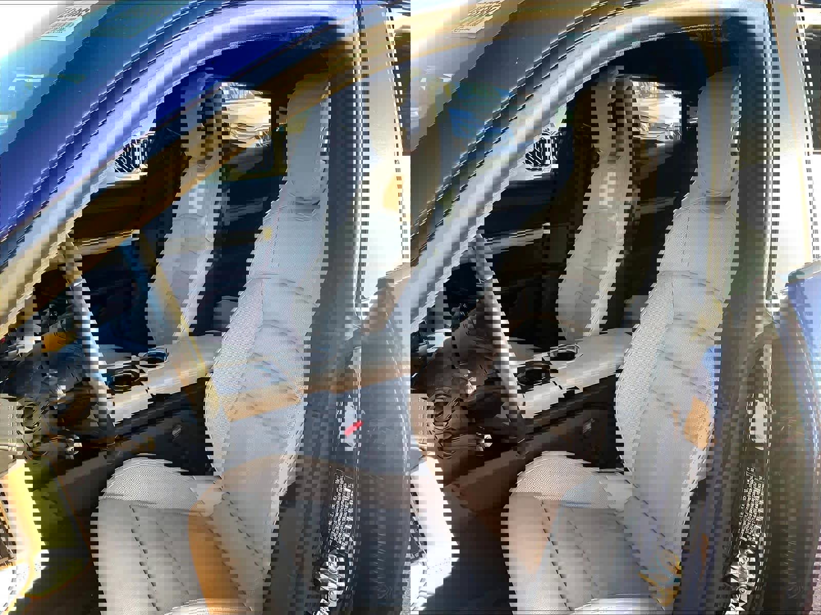 Used 2020 Porsche Taycan Turbo image 25