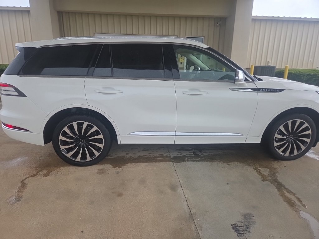 Used 2020 Lincoln Aviator Black Label Grand Touring w/ Class IV Trailer Tow Package AWD/4WD image 15