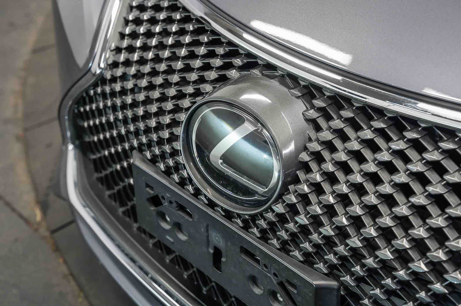 Used 2020 Lexus RC 300 w/ Accessory Package RWD image 8