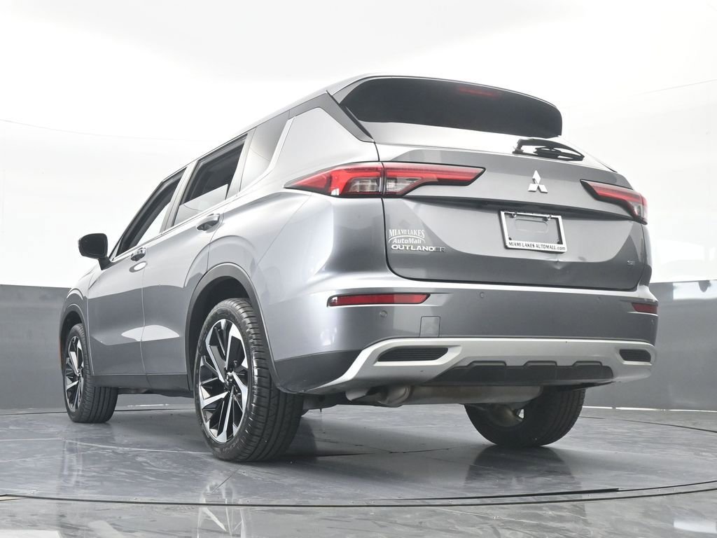 Used 2022 Mitsubishi Outlander SE image 64