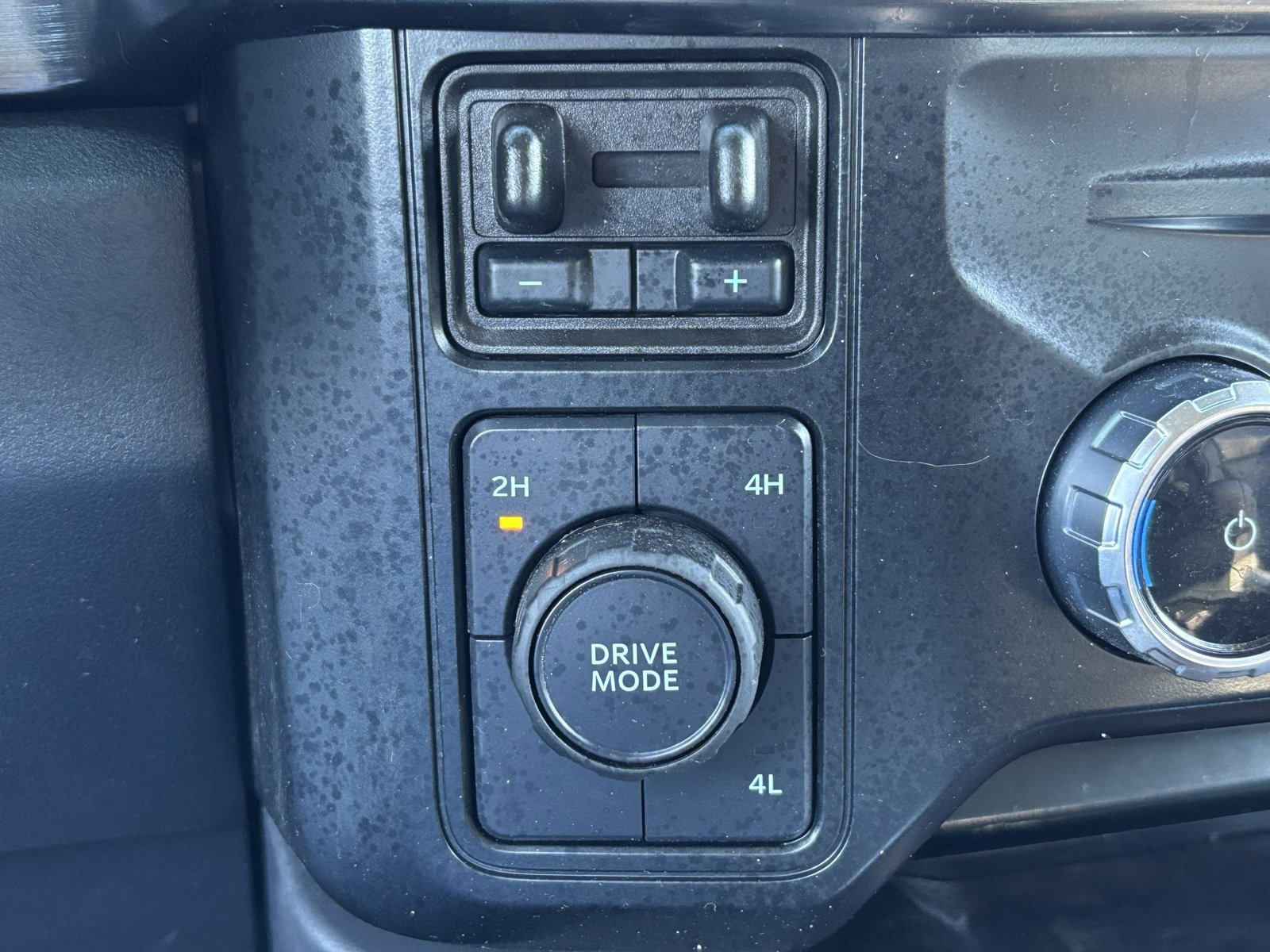 Used 2024 Ford F250 Lariat image 4