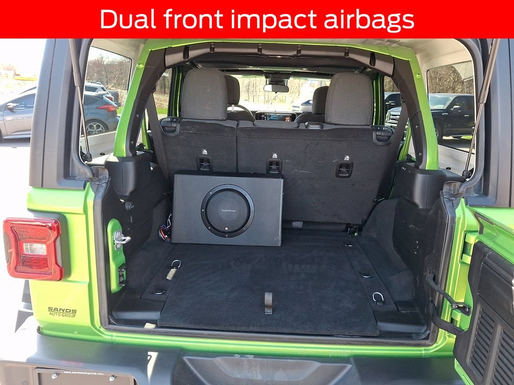 Used 2025 Jeep Wrangler Unlimited Rubicon w/ Safety Group AWD/4WD image 28