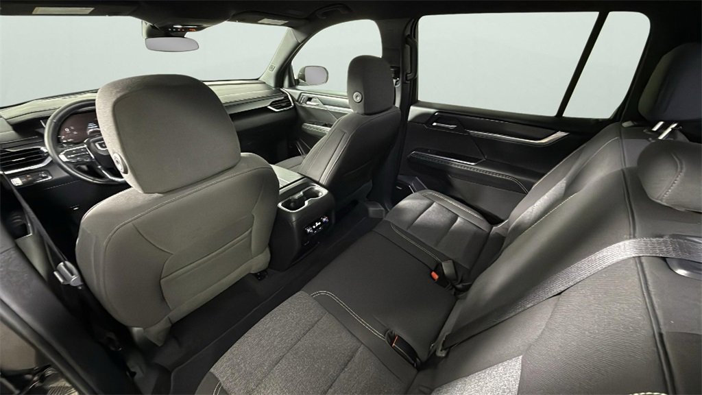 Certified 2025 GMC Acadia Elevation image 27