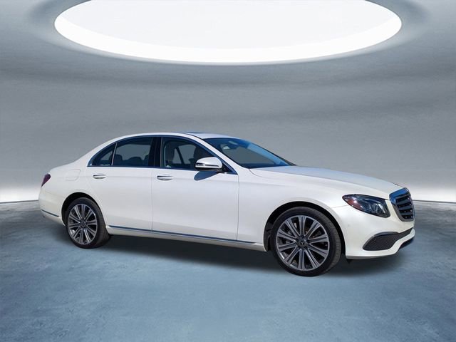 Used 2018 Mercedes-Benz E 400 4MATIC Sedan image 2
