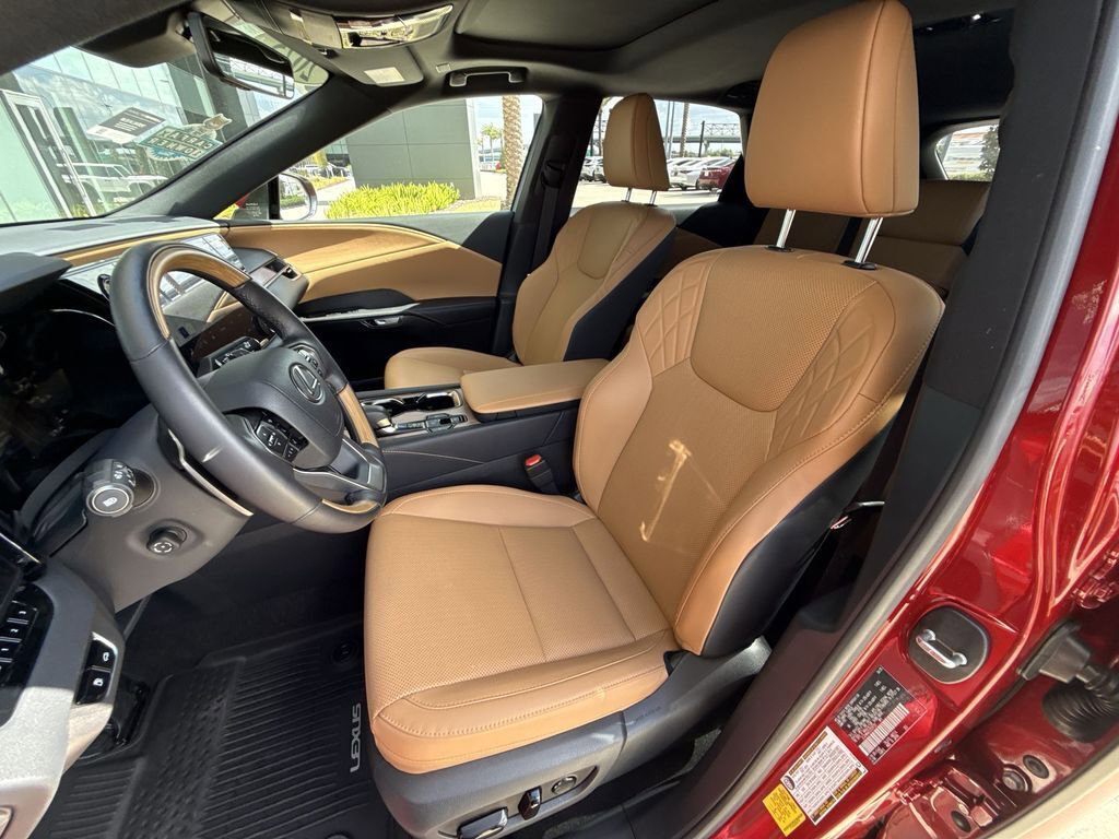 Used 2025 Lexus RX 350 Premium w/ Accessory Package (Z1) image 13