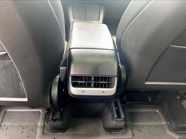 Used 2024 Tesla Model Y 2WD image 25