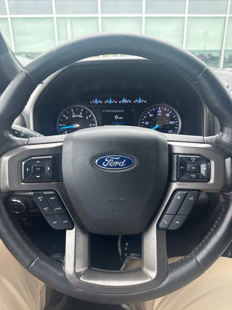 Used 2019 Ford Expedition Max XLT AWD/4WD image 16