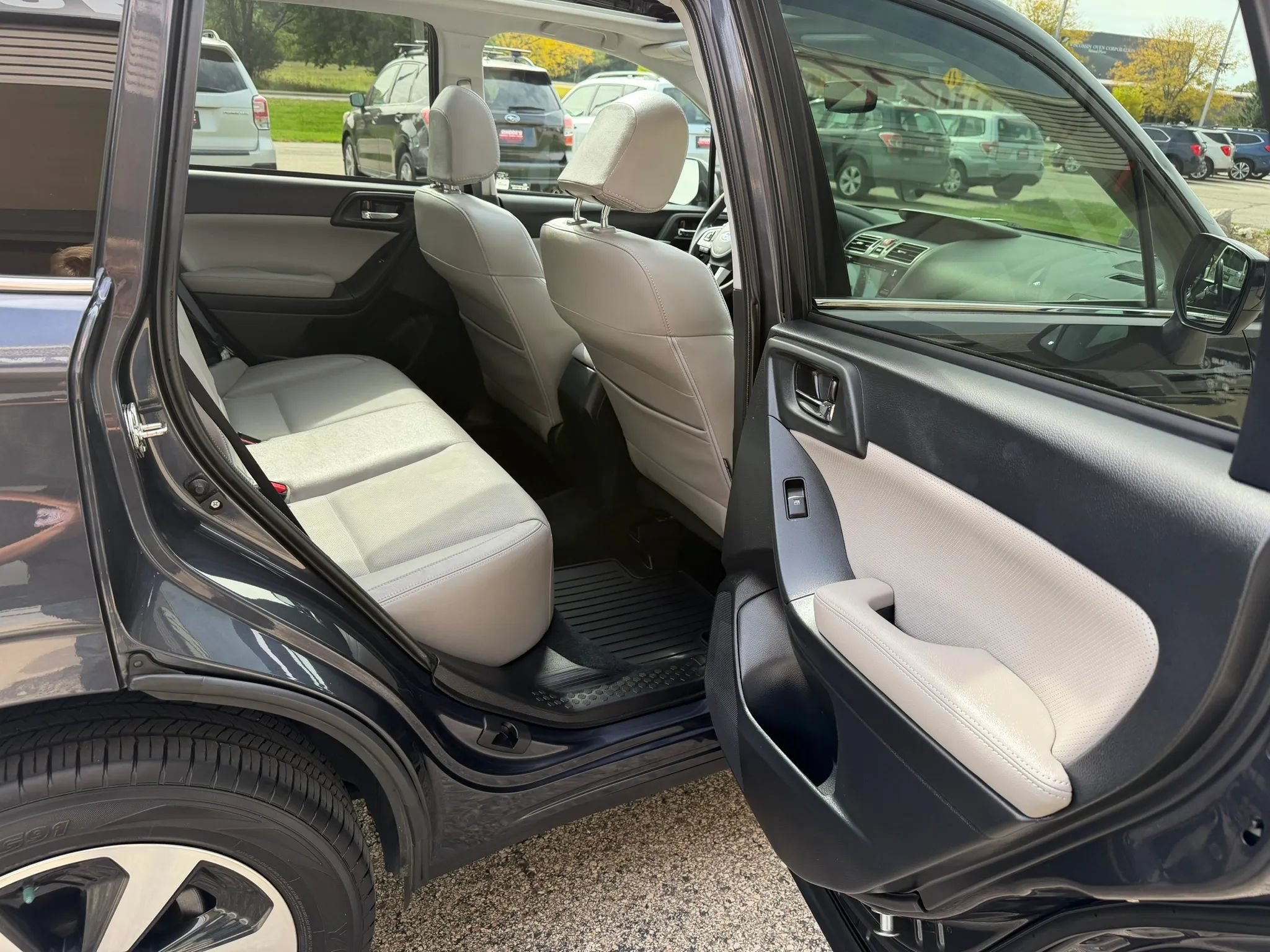 Used 2018 Subaru Forester 2.5i Limited w/ Popular Package #3B AWD/4WD image 16