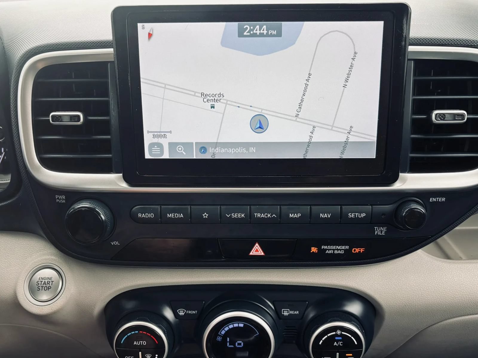 Used 2021 Hyundai Venue FWD image 19