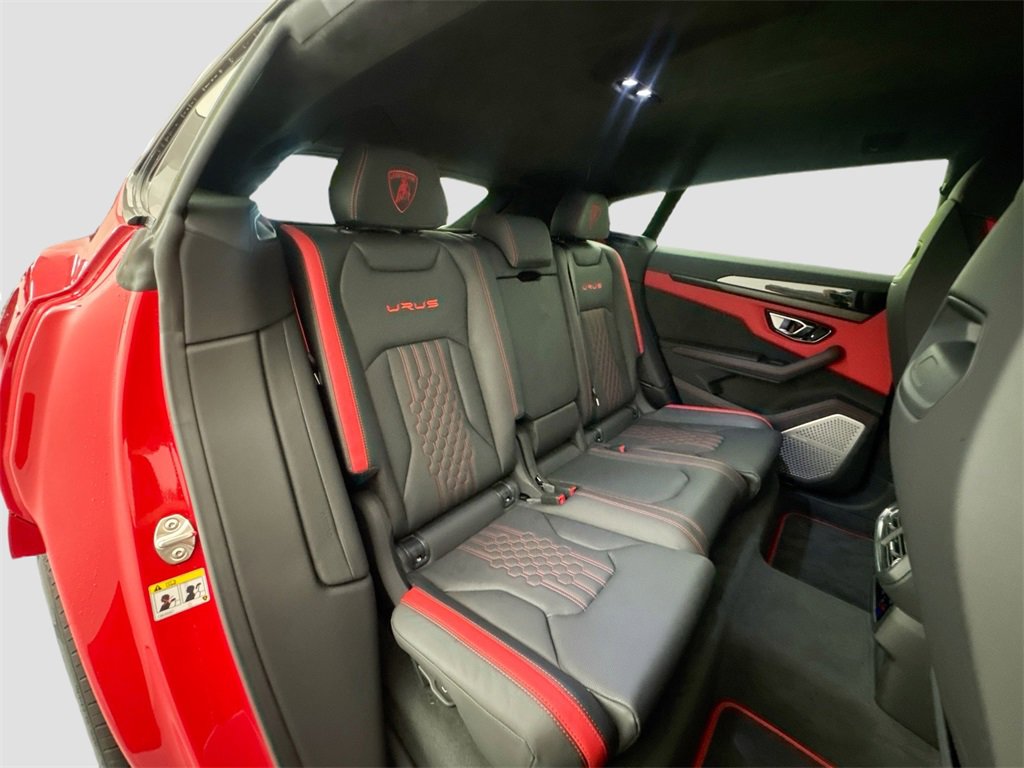 Used 2024 Lamborghini Urus S image 29