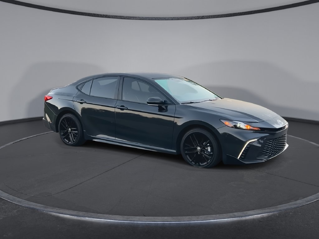 Used 2026 Toyota Camry SE FWD image 2