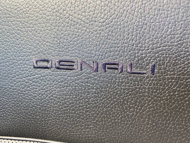 Used 2024 GMC Sierra 1500 Denali w/ Denali Reserve Package AWD/4WD image 17