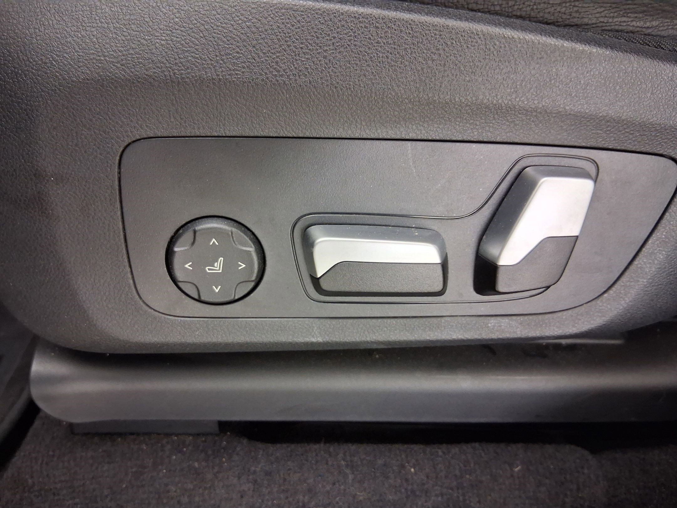 Certified 2023 BMW X3 sDrive30i w/ Convenience Package w/ZPA image 13