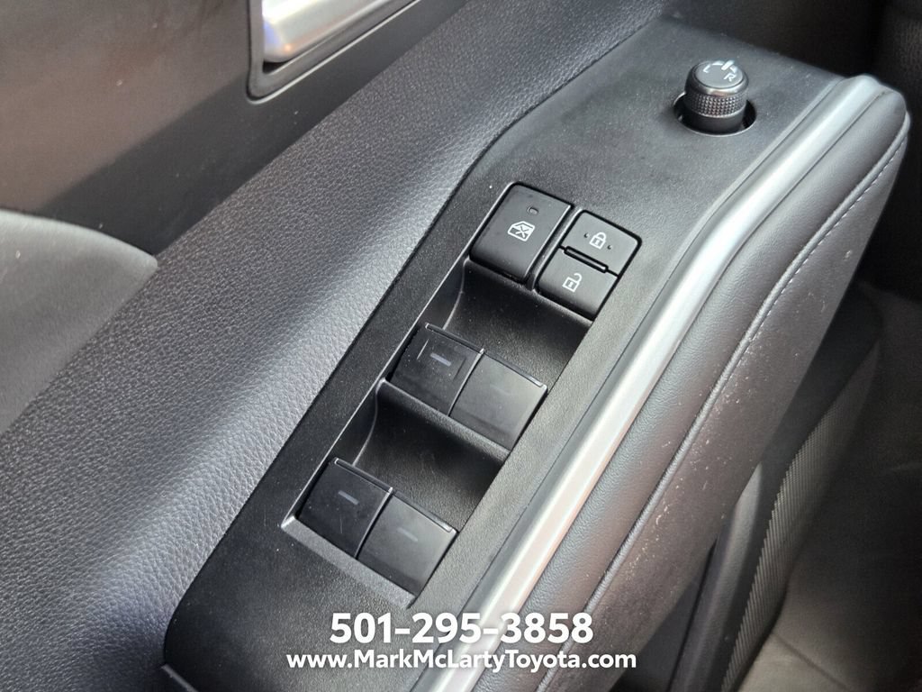 Used 2026 Toyota Highlander XLE AWD/4WD image 28