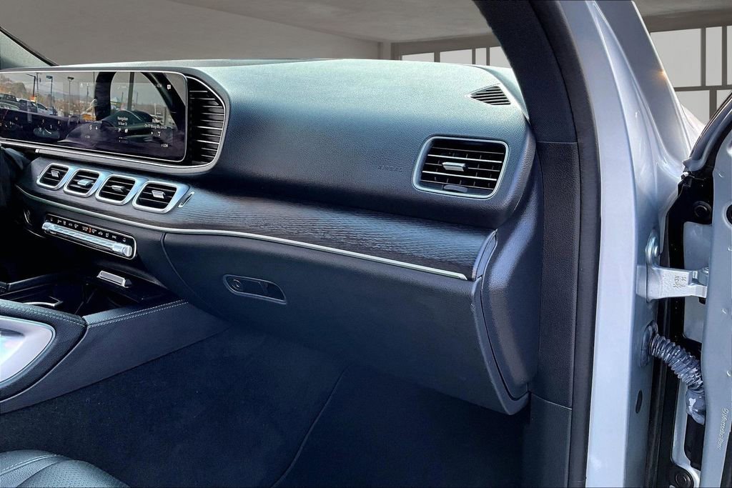 Used 2022 Mercedes-Benz GLE 350 4MATIC w/ Premium Package image 17