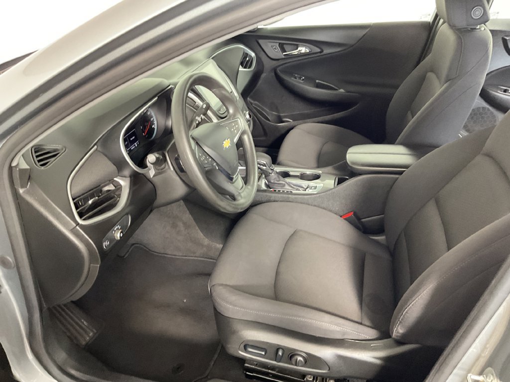 Used 2024 Chevrolet Malibu LT FWD image 15