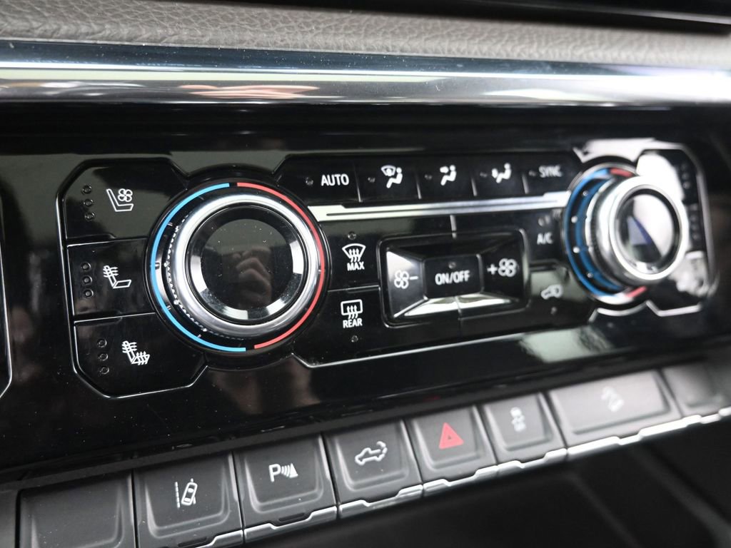 Used 2024 GMC Sierra 2500 Denali w/ Denali Reserve Package image 17