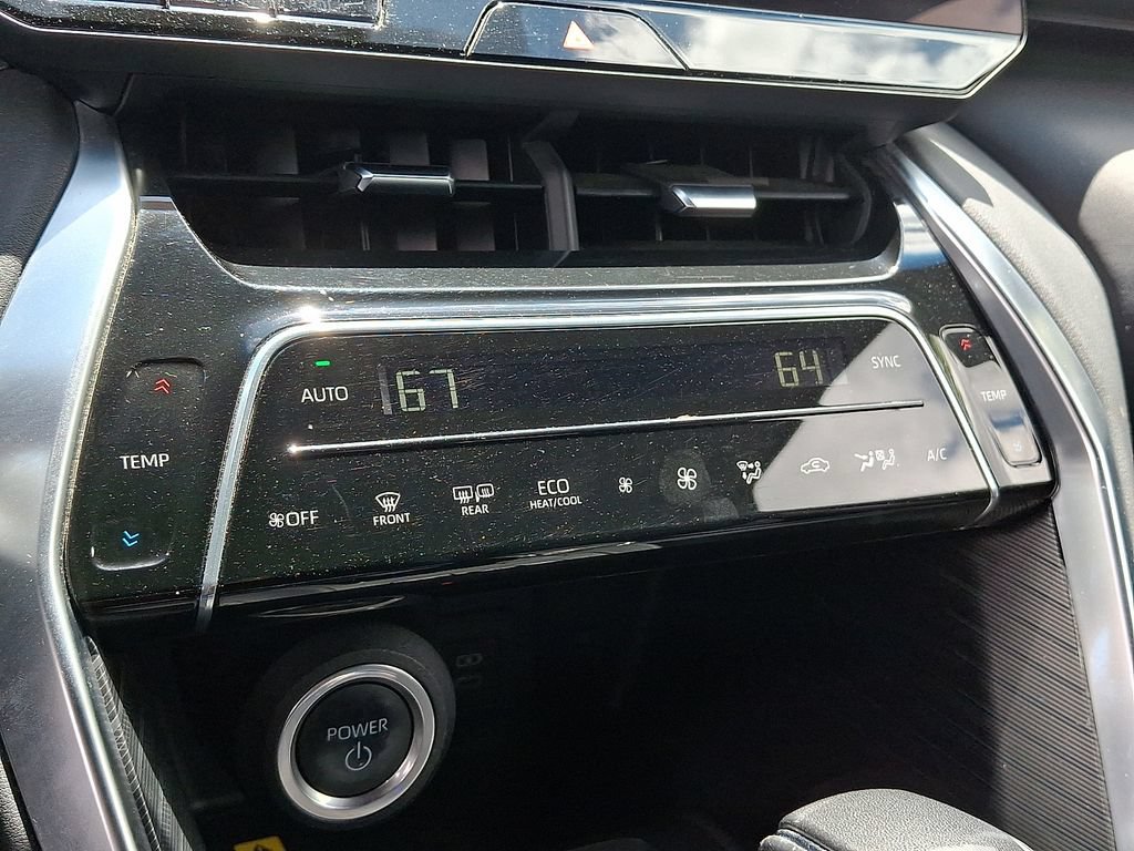 Used 2023 Toyota Venza Nightshade AWD/4WD image 16