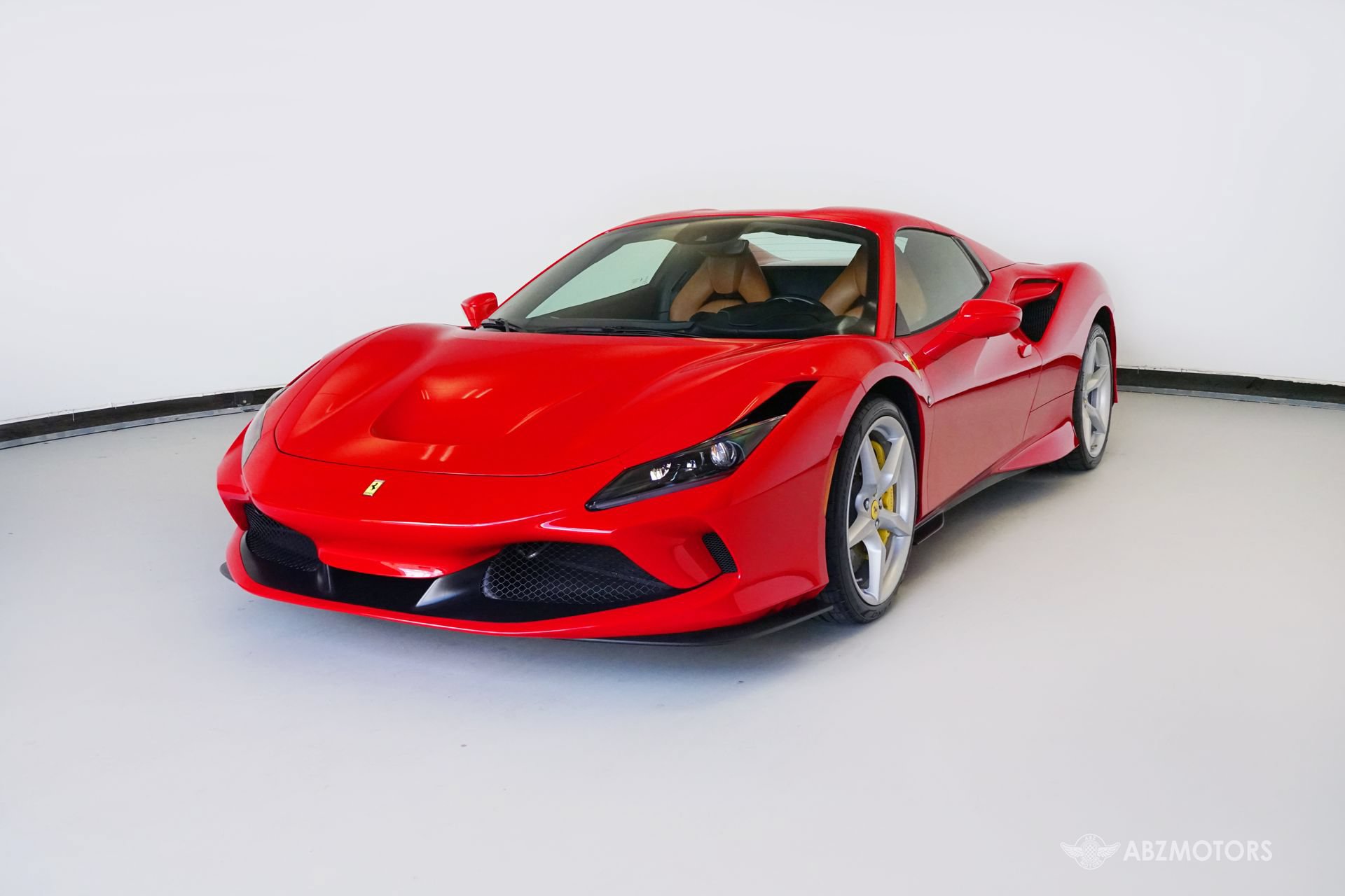 Used 2021 Ferrari F8 Tributo RWD image 2