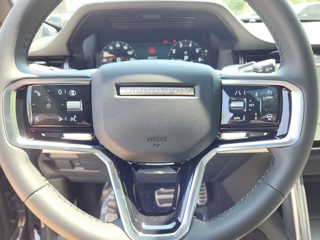 New 2026 Land Rover Discovery Sport Landmark AWD/4WD image 18
