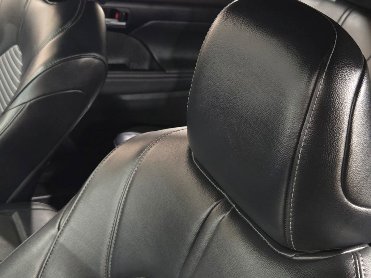 Used 2023 Toyota Highlander XSE image 26