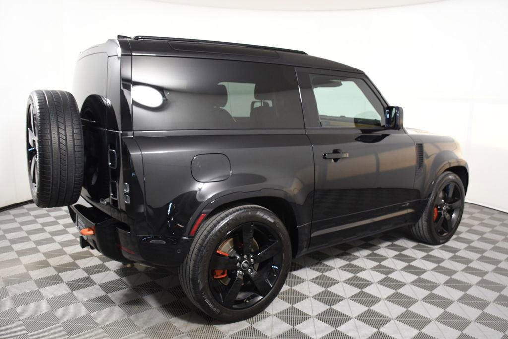 Used 2023 Land Rover Defender 90 X AWD/4WD image 7