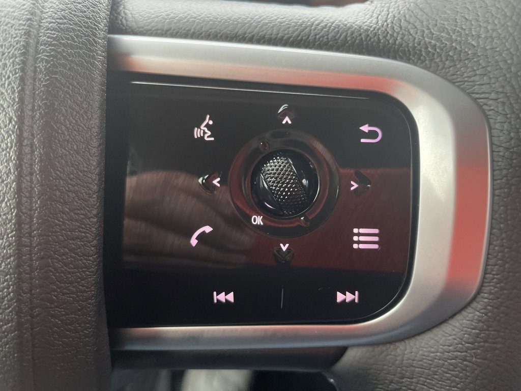 New 2026 Nissan Armada SV image 14