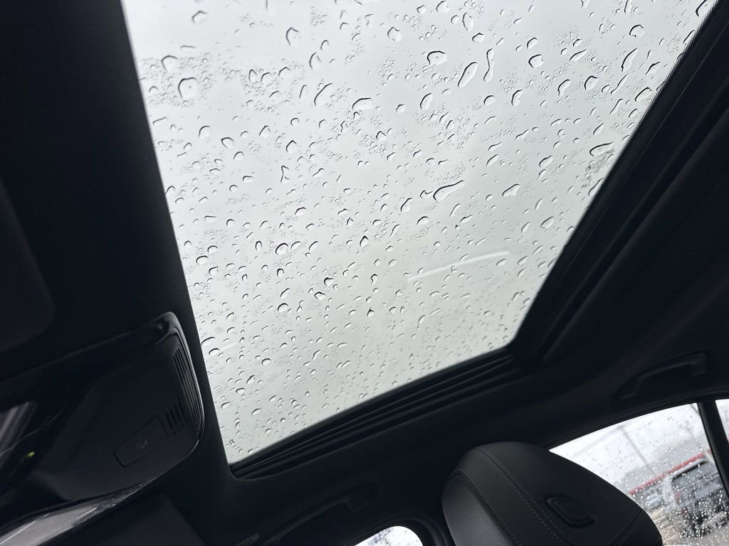 Used 2025 BMW 330i xDrive Sedan image 23