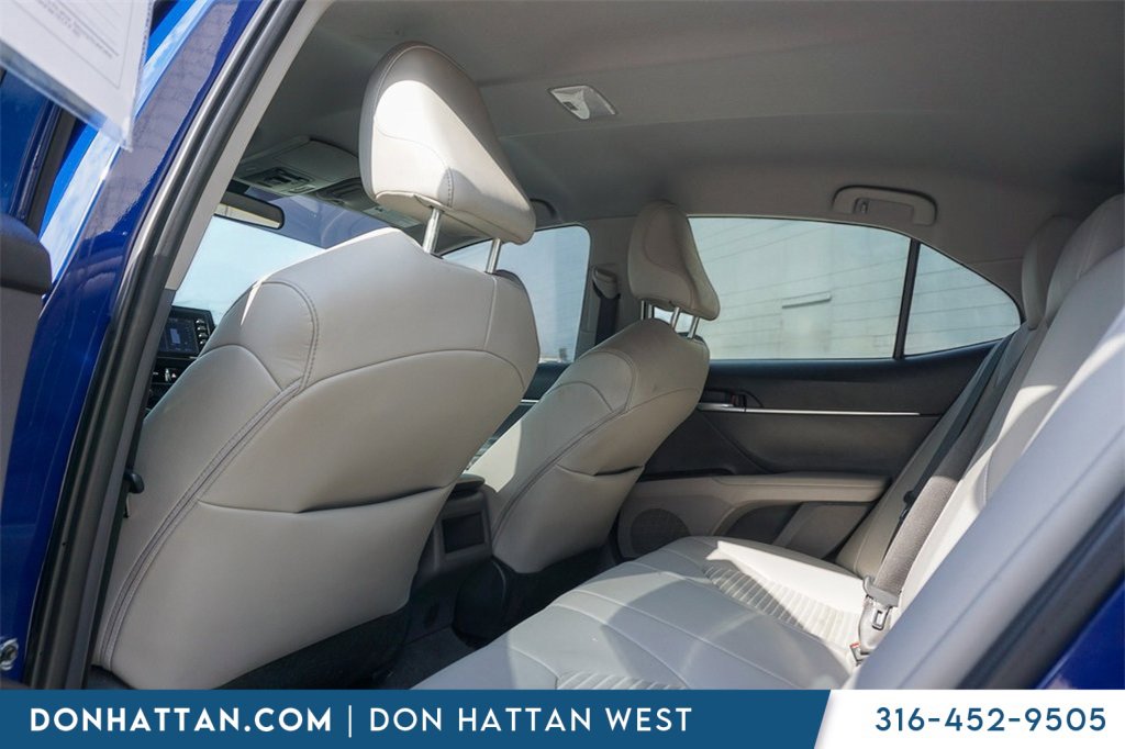 Used 2023 Toyota Camry SE w/ Cold Weather Package image 20