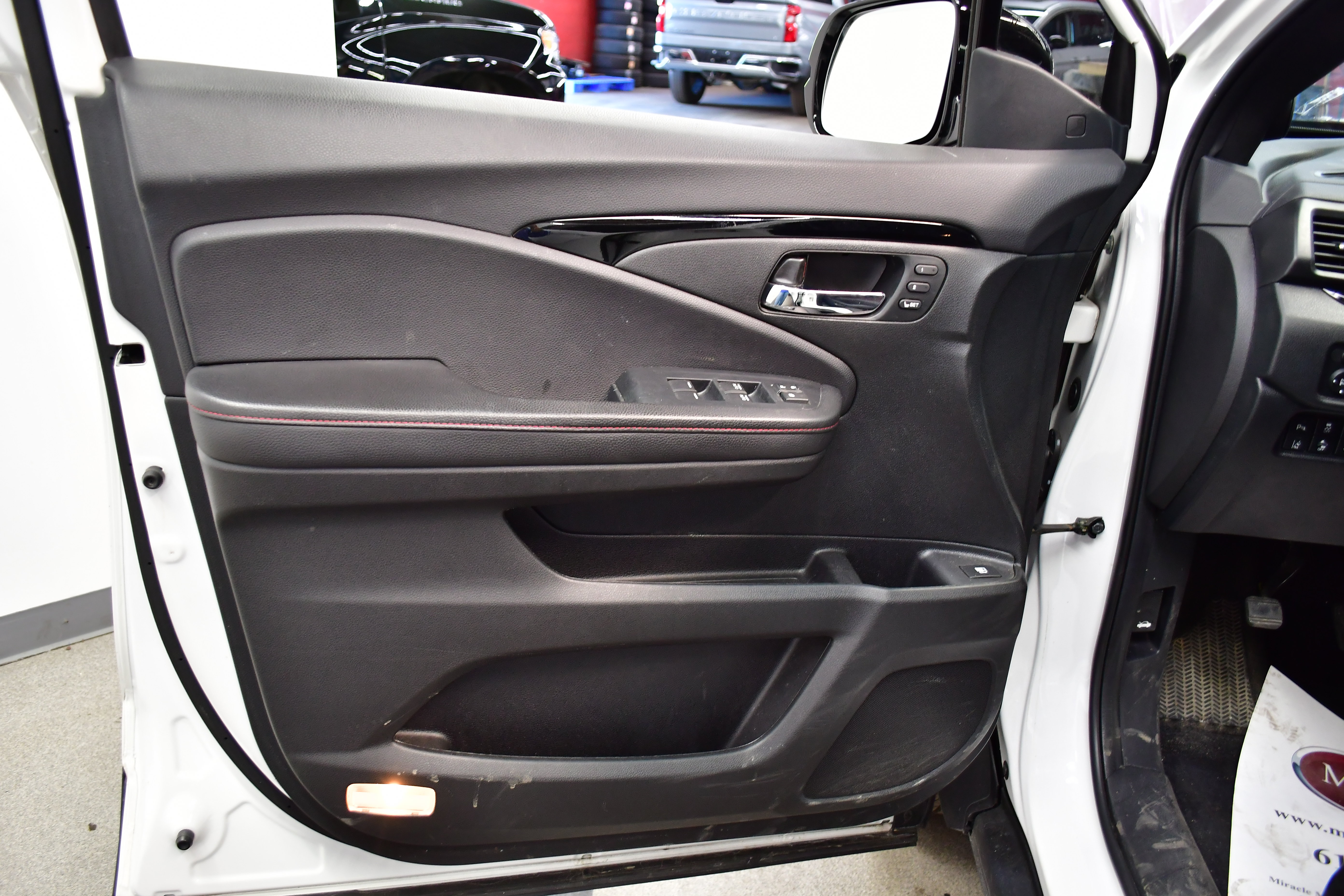 Used 2023 Honda Ridgeline Black Edition image 18
