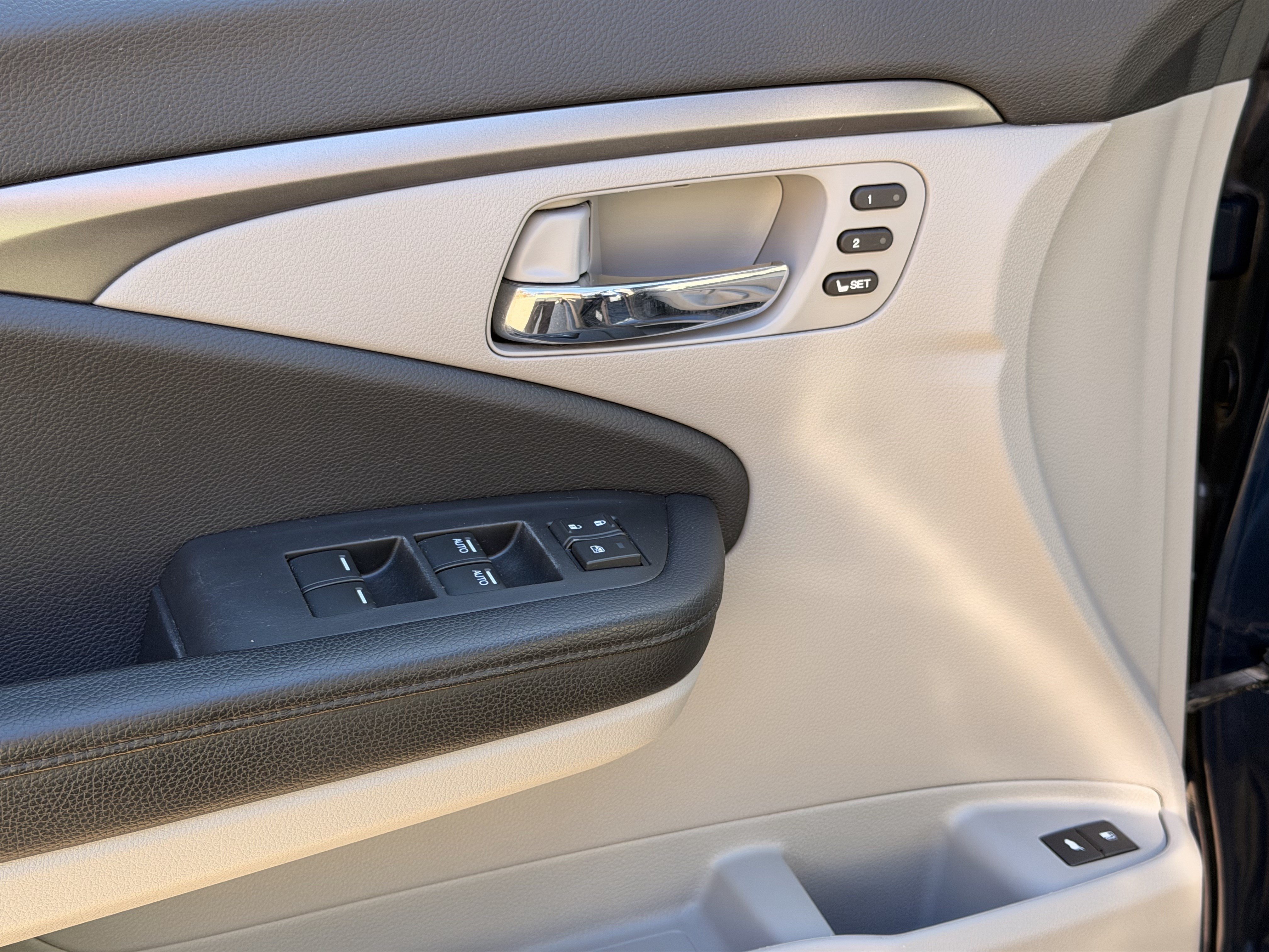 Used 2019 Honda Pilot EX-L image 10