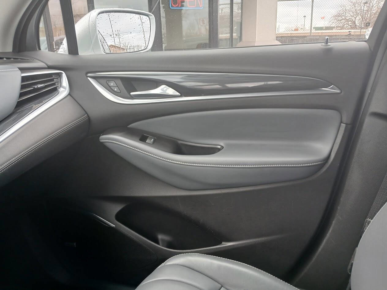 Used 2020 Buick Enclave Premium w/ Surround and Sites Package image 20