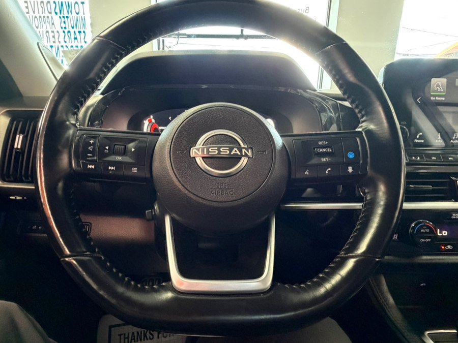 Used 2022 Nissan Pathfinder Platinum AWD/4WD image 53