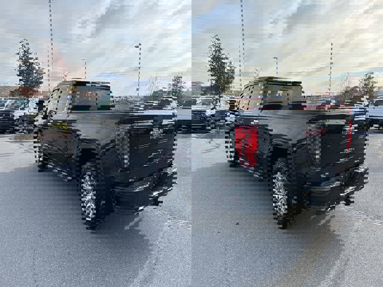 Used 2019 GMC Sierra 1500 Denali image 5