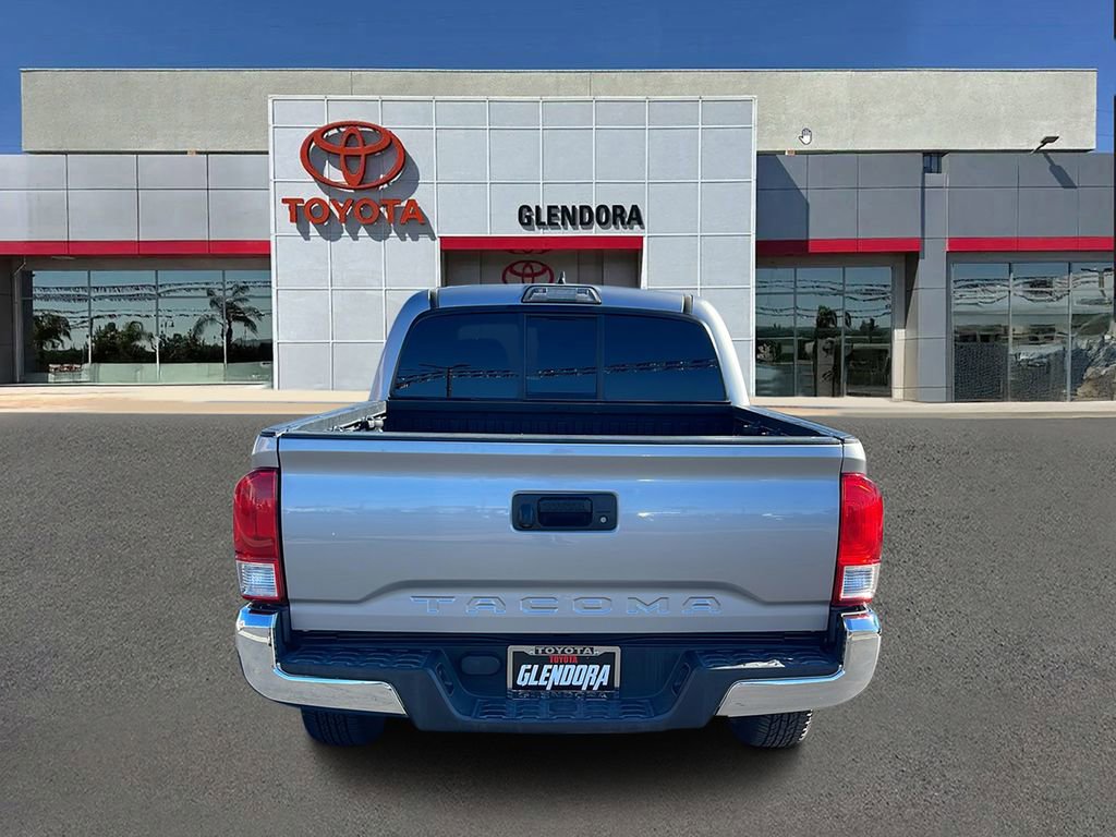 Used 2016 Toyota Tacoma SR5 image 4