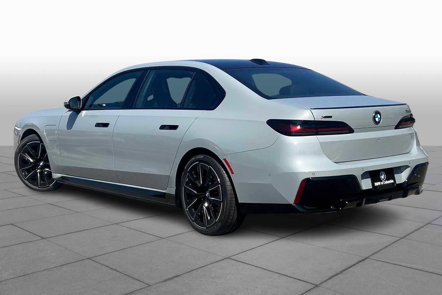 New 2026 BMW 750e xDrive w/ Executive Package image 12