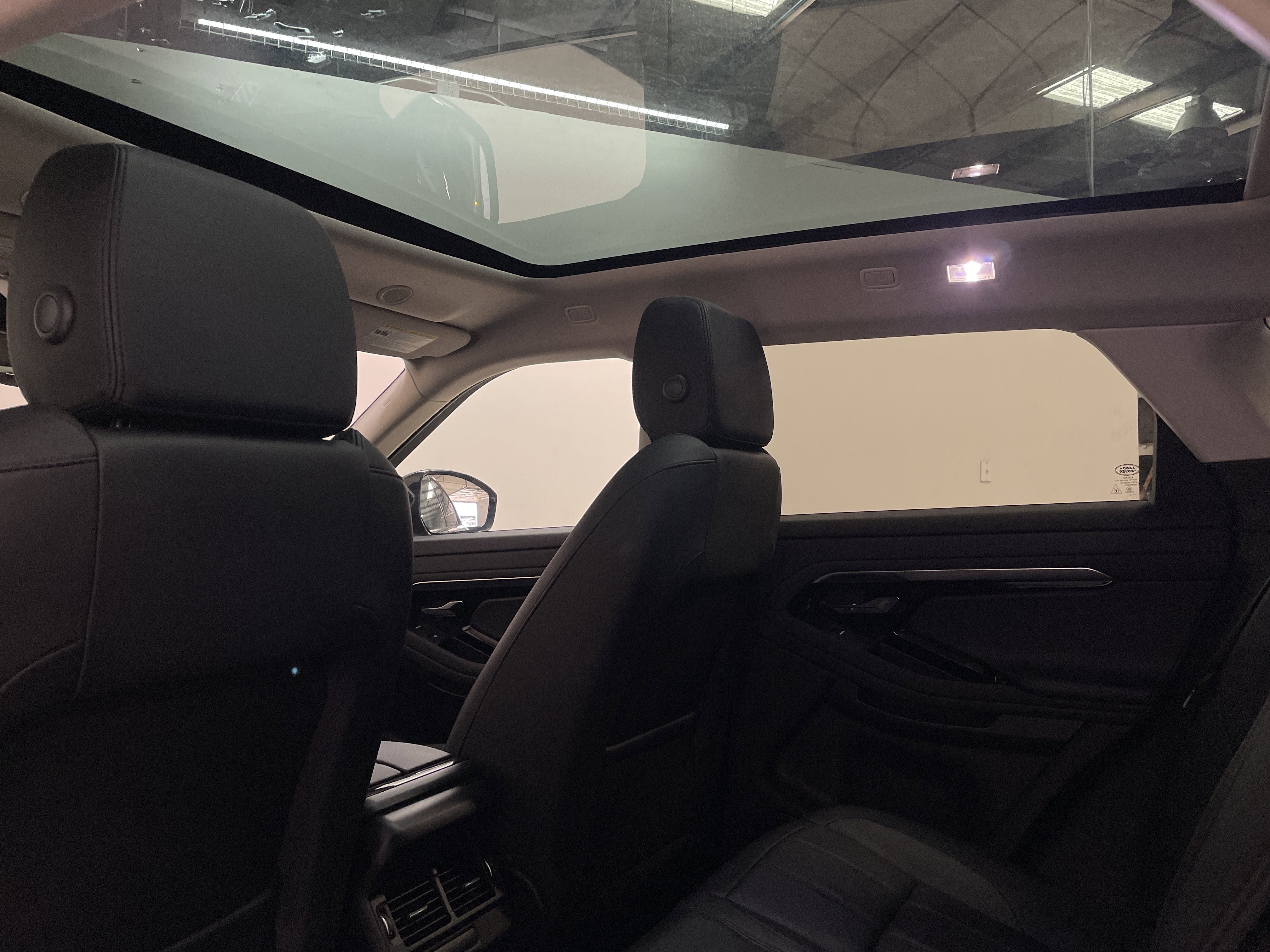 Used 2022 Land Rover Range Rover Evoque S AWD/4WD image 23