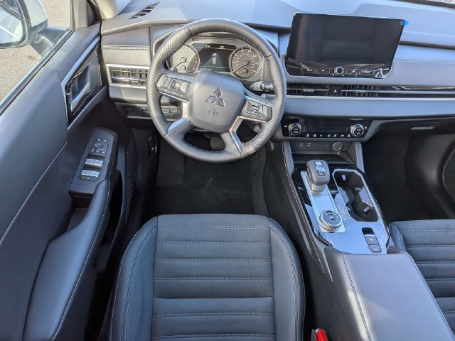 New 2026 Mitsubishi Outlander SE FWD image 27