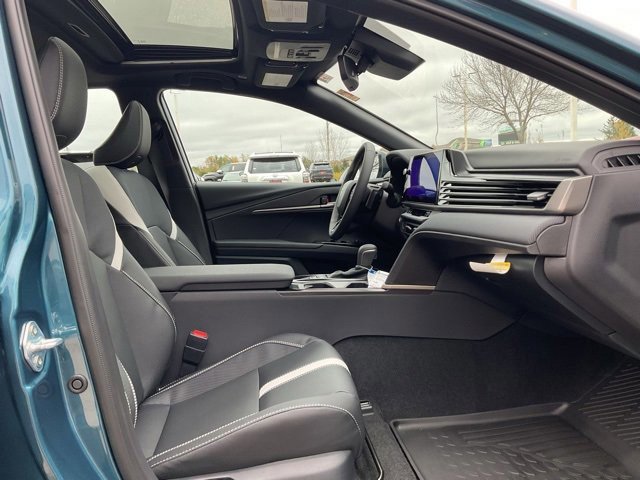 New 2026 Toyota Camry SE image 12