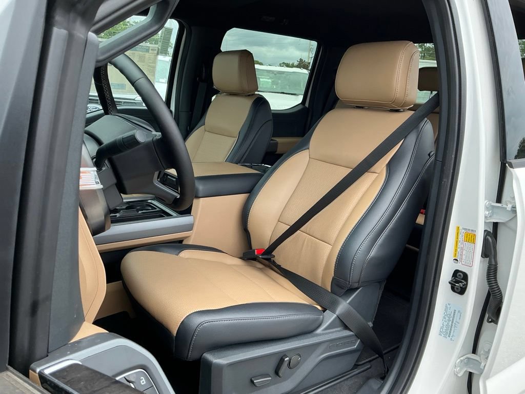 New 2026 Ford F250 Lariat RWD image 33