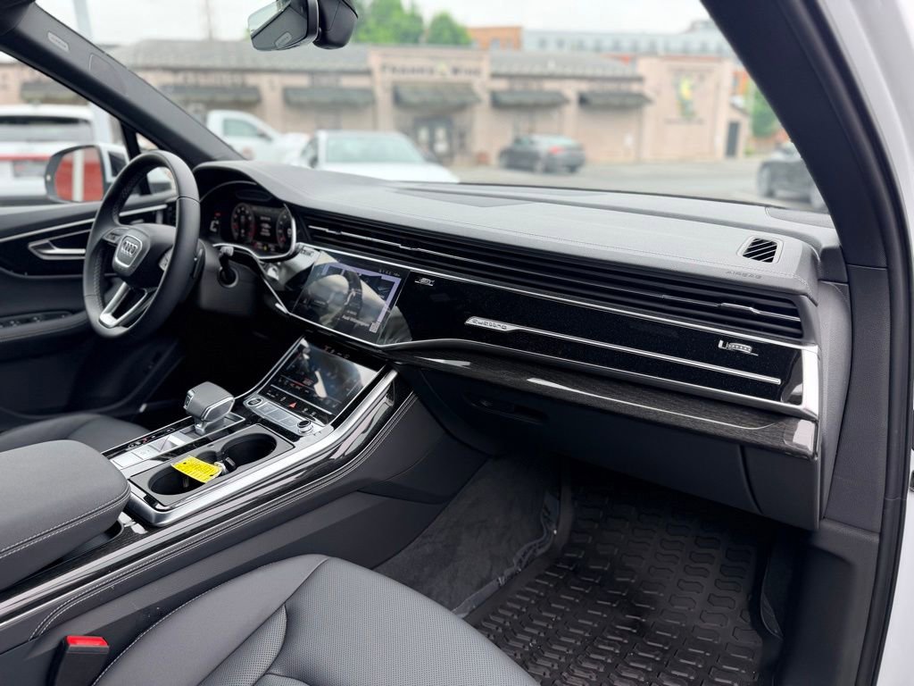 Certified 2025 Audi Q7 3.0T Premium Plus w/ Premium Plus Package AWD/4WD image 23