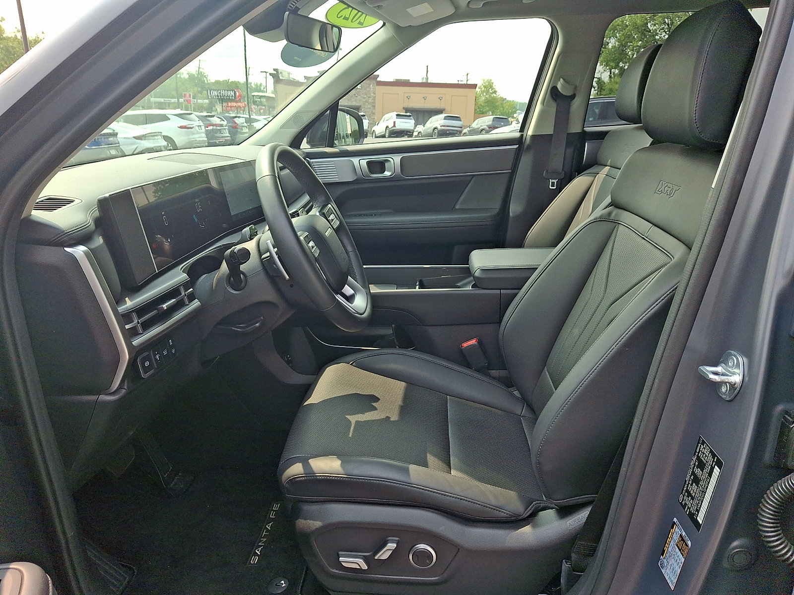 Used 2025 Hyundai Santa Fe XRT w/ Tow & Go Package AWD/4WD image 13