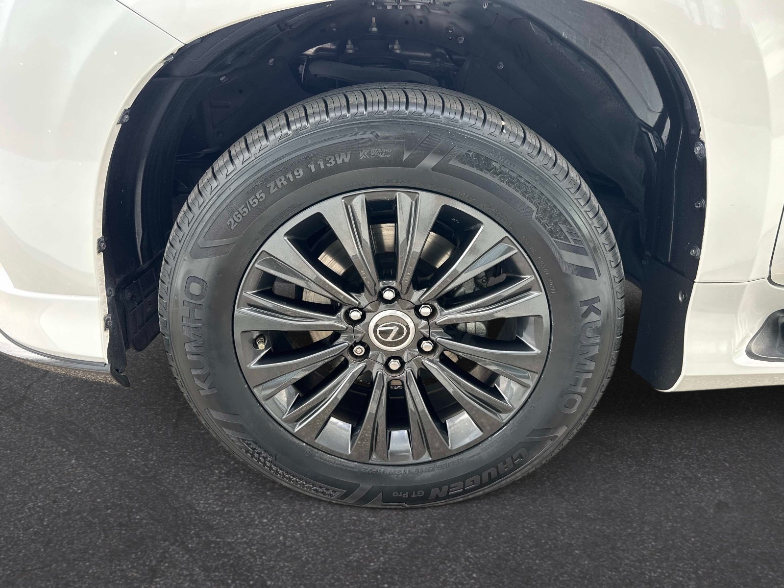 Certified 2023 Lexus GX 460 Premium w/ Accessory Package AWD/4WD image 10