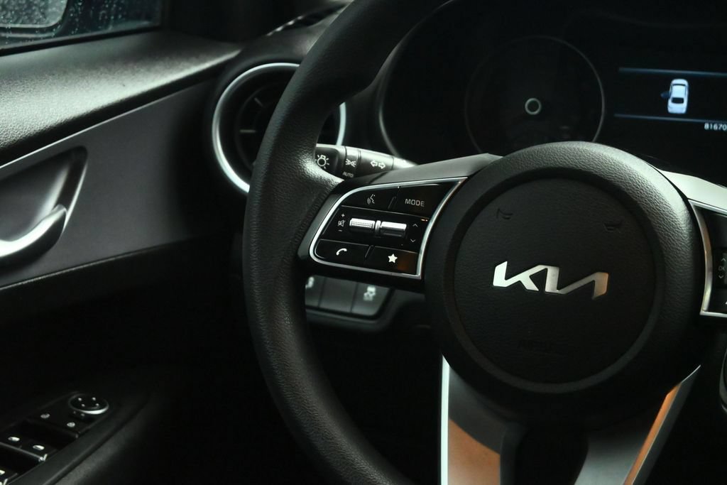 Used 2023 Kia Forte LXS w/ LXS Technology Package FWD image 42
