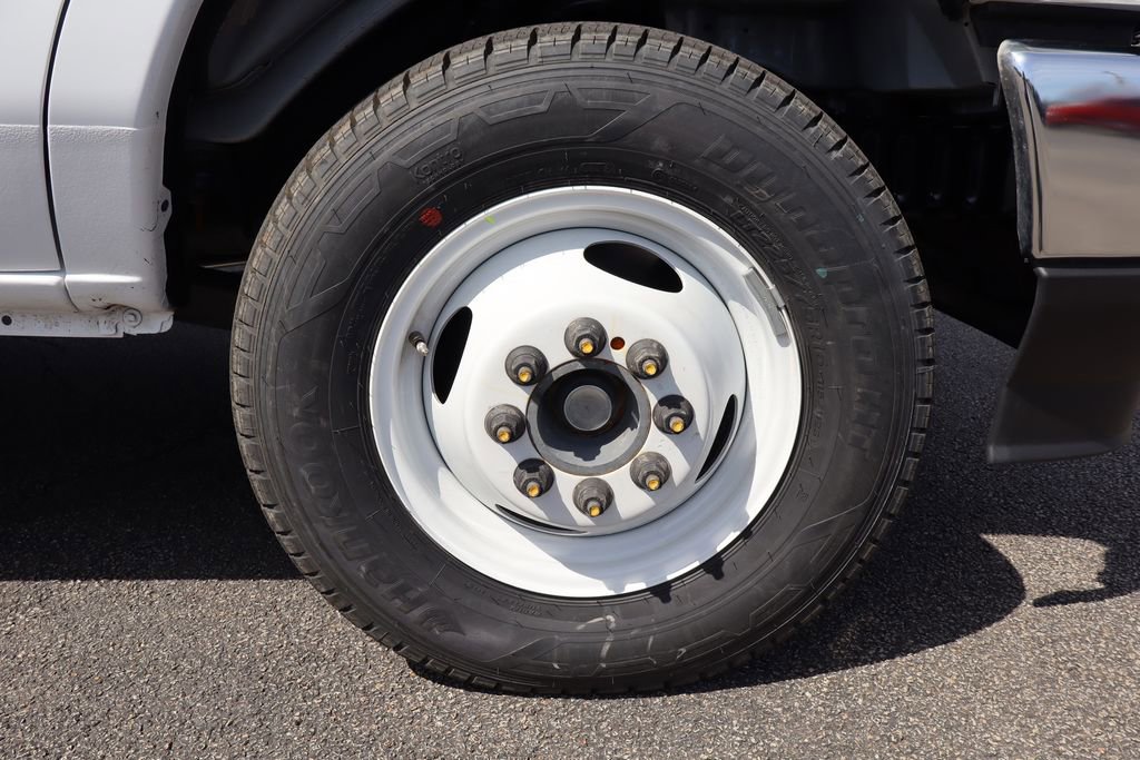 New 2027 Ford E-450 and Econoline 450 Super Duty w/ Power Equipment Group image 11