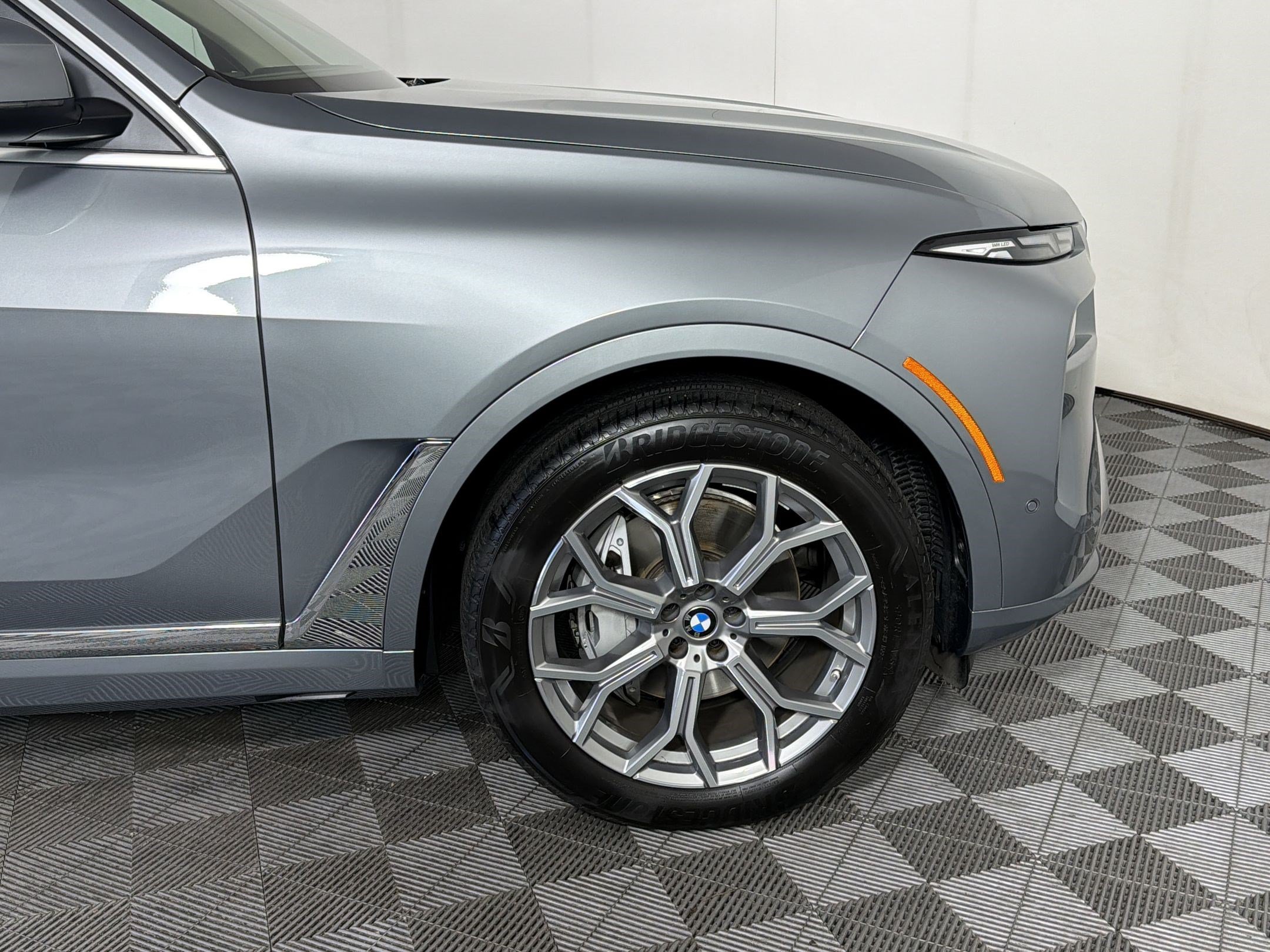 Used 2026 BMW X7 xDrive40i w/ Premium Package AWD/4WD image 13